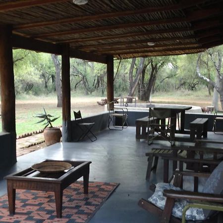 Madikwena Crocodile And Game Farm Villa Groot-Marico Exterior photo